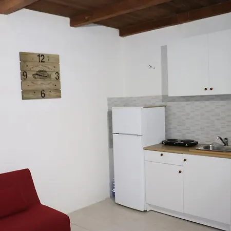 Casa Vacenze Medma Bed and Breakfast 3*